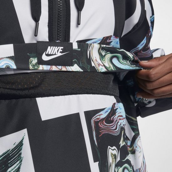 Nike Sportswear | Black / Black - Click Image to Close