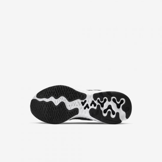 Nike Renew Run | Black / White / Dark Smoke Grey / Metallic Silver - Click Image to Close