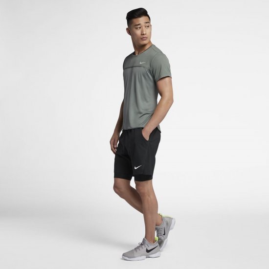 NikeCourt Challenger Crew | Clay Green / Barely Grey / Clay Green - Click Image to Close