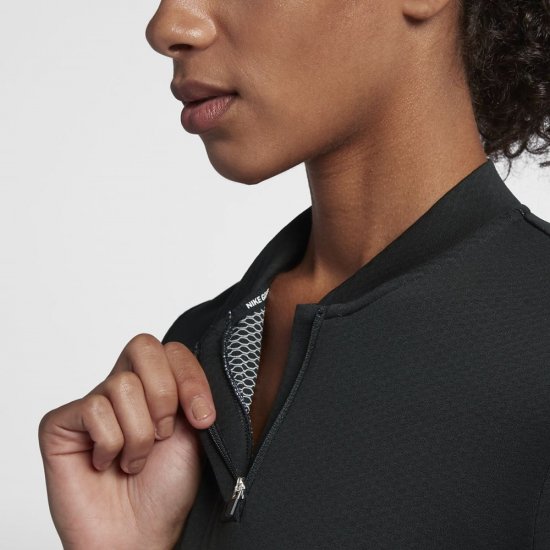 Nike Dri-FIT | Black / Flat Silver - Click Image to Close