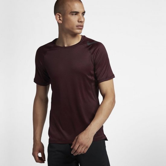 Nike Pro HyperCool | Burgundy Crush / Black - Click Image to Close