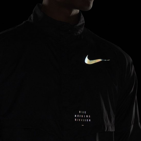 Nike Run Division | Black - Click Image to Close