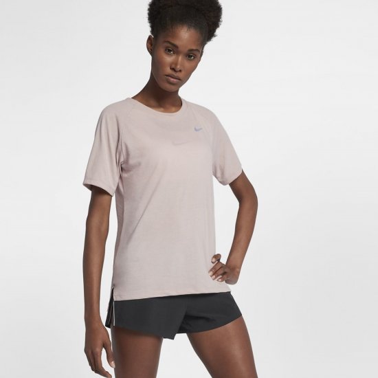 Nike Dri-FIT Tailwind | Particle Rose - Click Image to Close