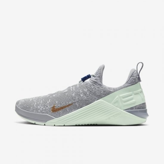 Nike React Metcon | Wolf Grey / Pistachio Frost / Deep Royal Blue / Metallic Gold - Click Image to Close