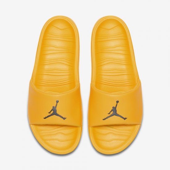 Jordan Break | Amarillo / Metallic Silver - Click Image to Close