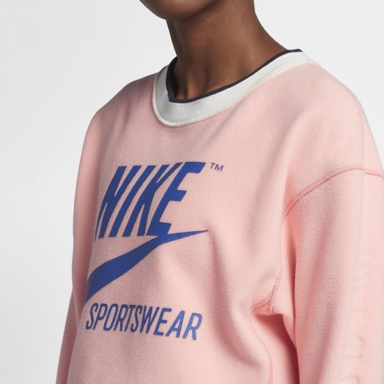 Nike Sportswear Reversible | Bleached Coral - Click Image to Close