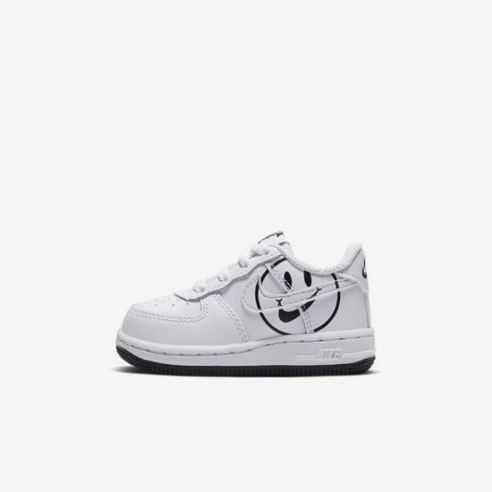 Nike Force 1 LV8 2 | White / Black / White - Click Image to Close