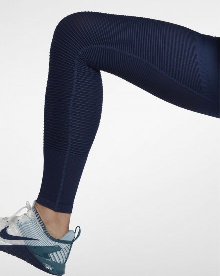 Nike Seamless | Binary Blue / Black - Click Image to Close