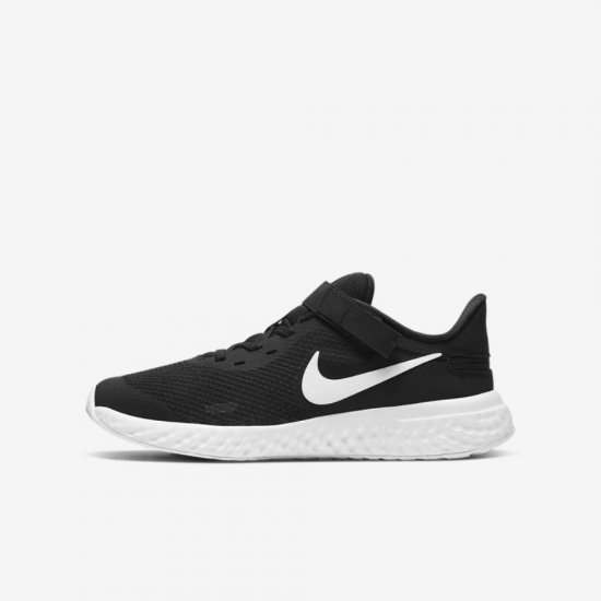 Nike Revolution 5 FlyEase | Black / White / Black / White - Click Image to Close