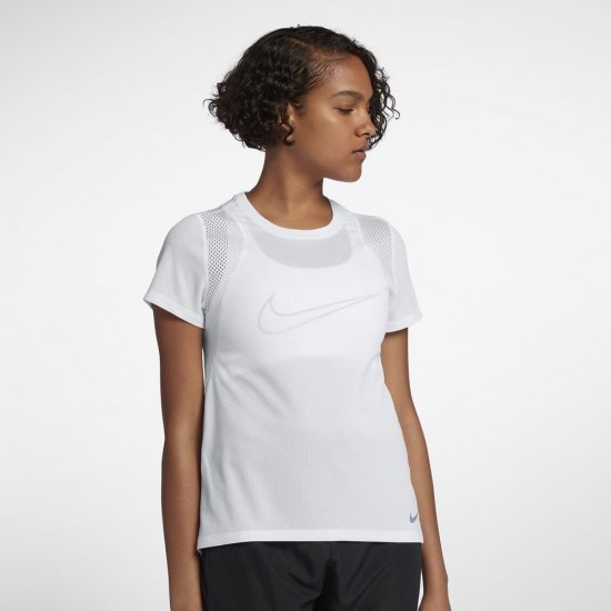 Nike | White / White - Click Image to Close