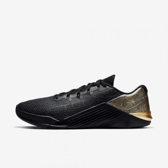 Nike Metcon 5 Black x Gold | Black / Black / Metallic Gold - Click Image to Close