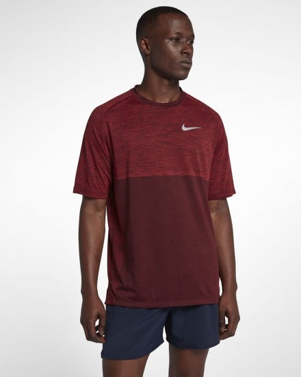 Nike Dri-FIT Medalist | Deep Burgundy / Habanero Red - Click Image to Close