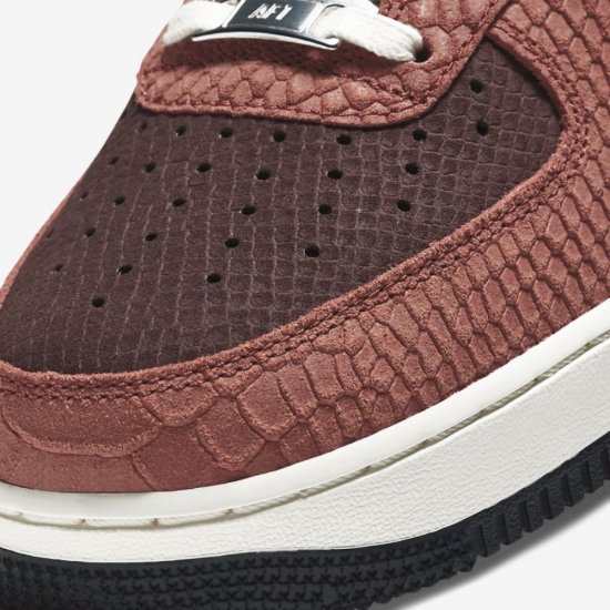 Nike Air Force 1 Premium | Red Bark / Earth / University Red / Sail - Click Image to Close