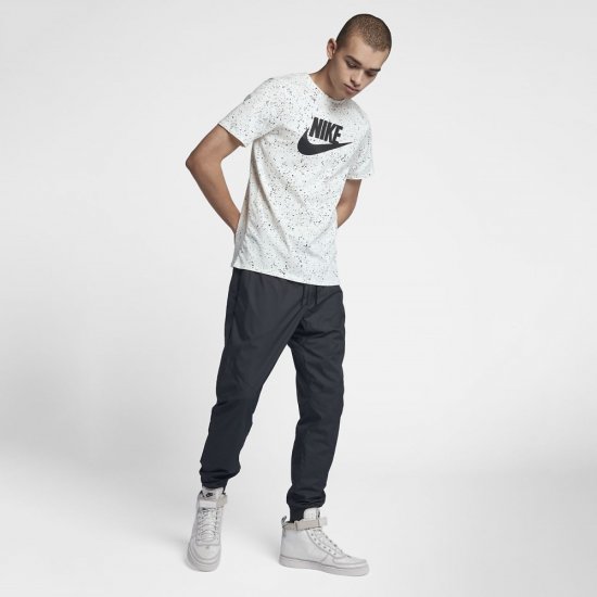 Nike Sportswear | White / Black - Click Image to Close