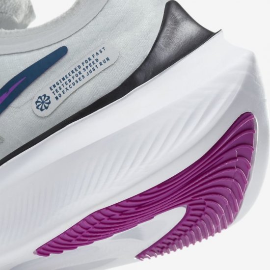 Nike Zoom Gravity | Photon Dust / Light Smoke Grey / Black / Valerian Blue - Click Image to Close
