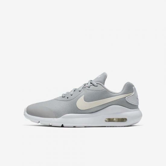 Nike Air Max Oketo | Wolf Grey / White - Click Image to Close