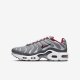 Nike Air Max Plus | Particle Grey / Iron Grey / Grey Fog / University Red Nike Air Max Plus | Particle Grey / Iron Grey / Grey Fog / University Red