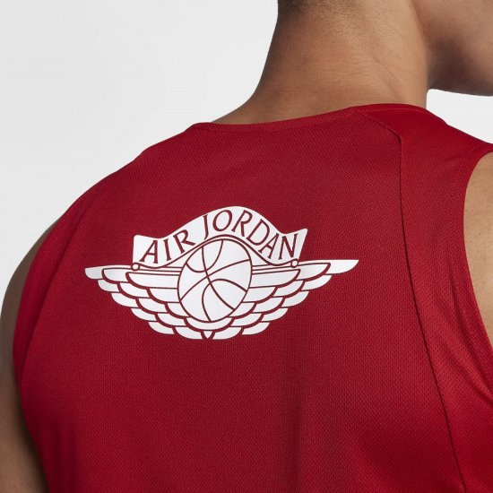 Jordan Ultimate Flight | Gym Red / University Red / White - Click Image to Close