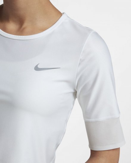 Nike Run Division | White - Click Image to Close
