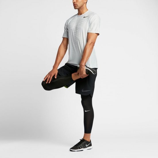 Nike Flex | Black / Dust - Click Image to Close
