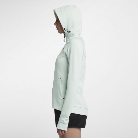 Nike Sportswear Tech Fleece Windrunner | Barely Grey / Black - Click Image to Close