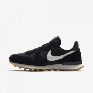 Nike Internationalist | Black / Anthracite / Sail / Summit White