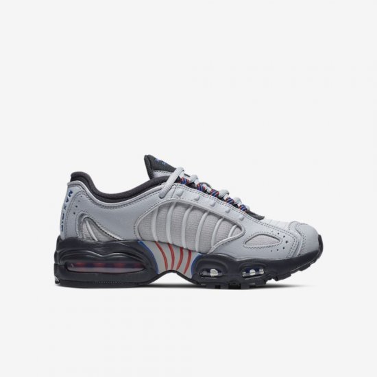 Nike Air Max Tailwind 4 SE | Wolf Grey / Pure Platinum / Off Noir / Metallic Silver - Click Image to Close