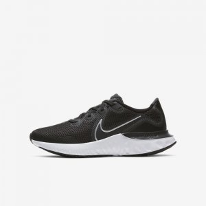 Nike Renew Run | Black / White / Wolf Grey / Metallic Silver