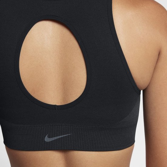 Nike | Black / White - Click Image to Close
