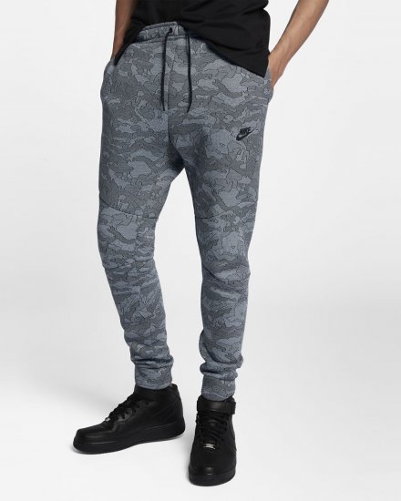 Nike Sportswear Tech Fleece | Hydrogen Blue / Black - Click Image to Close