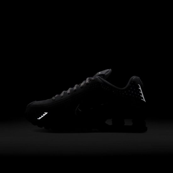 Nike Shox R4 | Dark Grey / Metallic Silver / Black - Click Image to Close