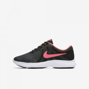 Nike Revolution 4 | Black / White / Racer Pink