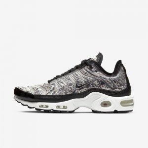 Nike Air Max Plus LX | Black / White / Black