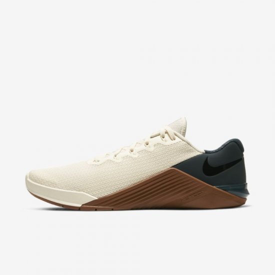 Nike Metcon 5 | Pale Ivory / Seaweed / Light British Tan / Black - Click Image to Close