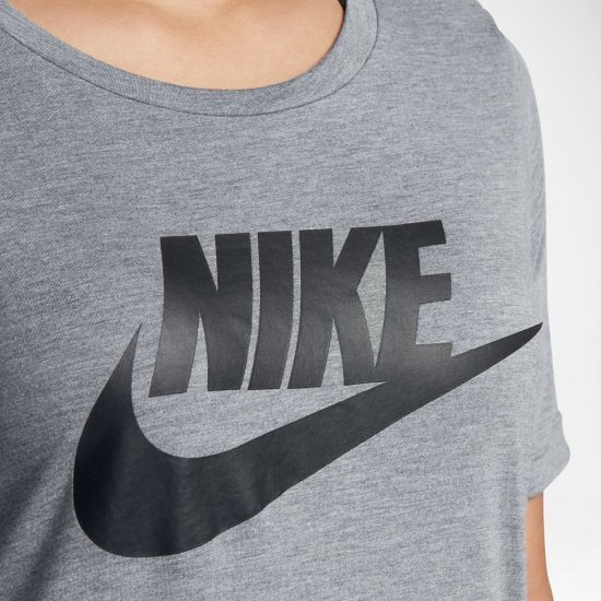 Nike Sportswear Essential | Carbon Heather / Black / Black - Click Image to Close