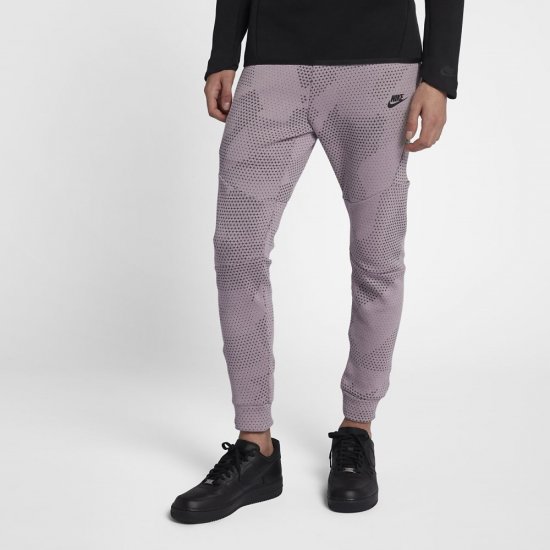 Nike Sportswear Tech Fleece | Elemental Rose / Black - Click Image to Close