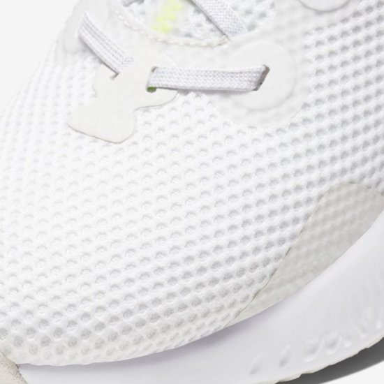 Nike Renew Run | Platinum Tint / White / Pink Blast / Black - Click Image to Close