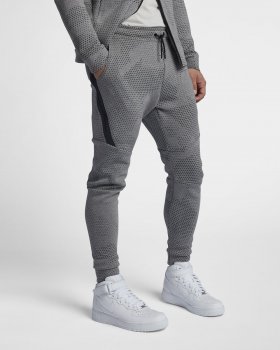 Nike Sportswear Tech Fleece | Carbon Heather / Black