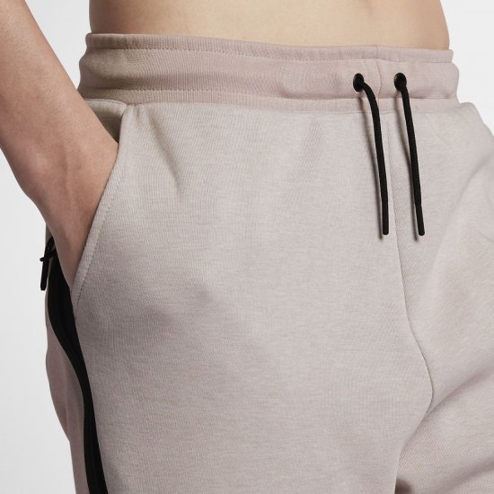 Nike Sportswear Tech Fleece | Particle Rose / Particle Rose / Heather / Black - Click Image to Close