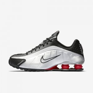 Nike Shox R4 | Black / Max Orange / Metallic Silver