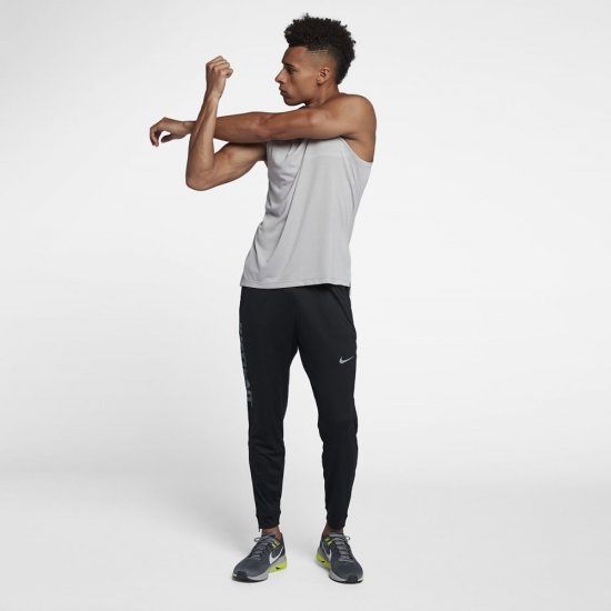 Nike Essential | Black / Pure Platinum - Click Image to Close