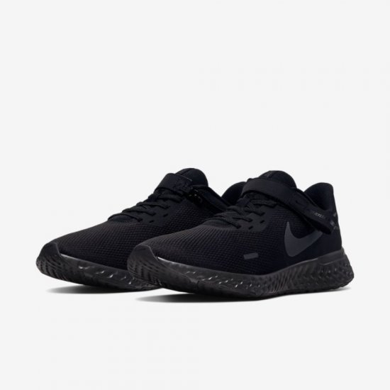 Nike Revolution 5 FlyEase | Black / Anthracite - Click Image to Close