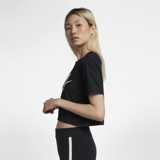 Nike Essential Cropped | Black / White - Click Image to Close
