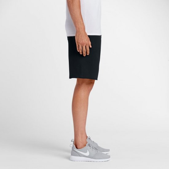 Nike Sportswear | Black / White - Click Image to Close
