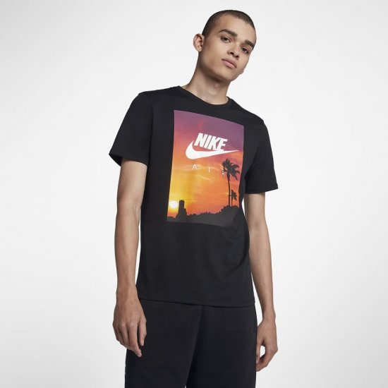 Nike Sportswear | Black / White - Click Image to Close