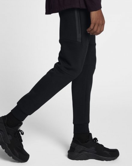 Nike Sportswear Tech Fleece | Black / Black / Black - Click Image to Close