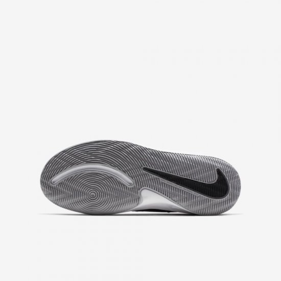 Nike Team Hustle D 9 FlyEase | Black / Wolf Grey / Metallic Silver - Click Image to Close