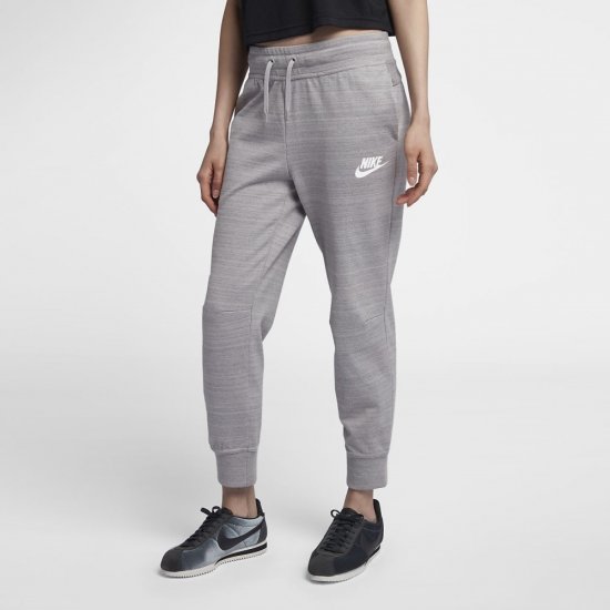 Nike Sportswear Advance 15 | Atmosphere Grey / Gunsmoke / White - Click Image to Close