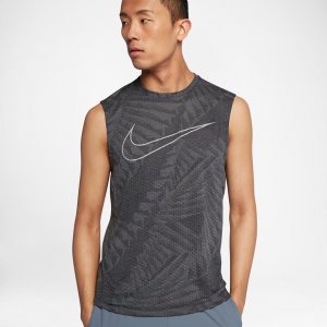 Nike Tailwind | Black