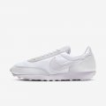 Nike Daybreak | White / Barely Grape